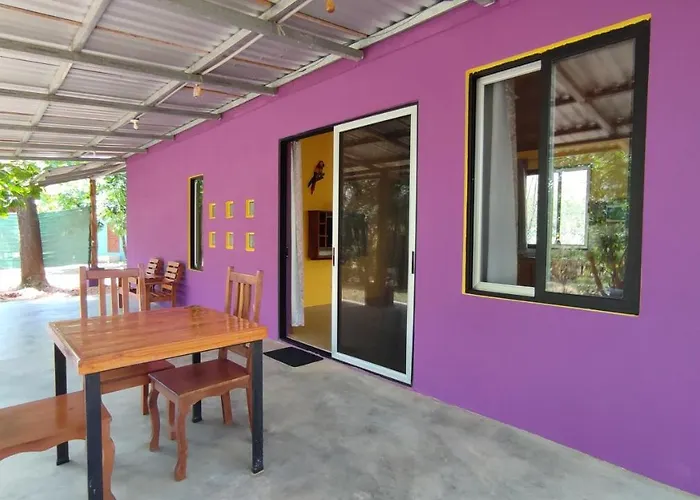 Casa Coco Playa With Ac, Swimming Pool, Skate Bowl & Walking Distance For Surfers And Nature Lovers Сasa de vacaciones Marbella